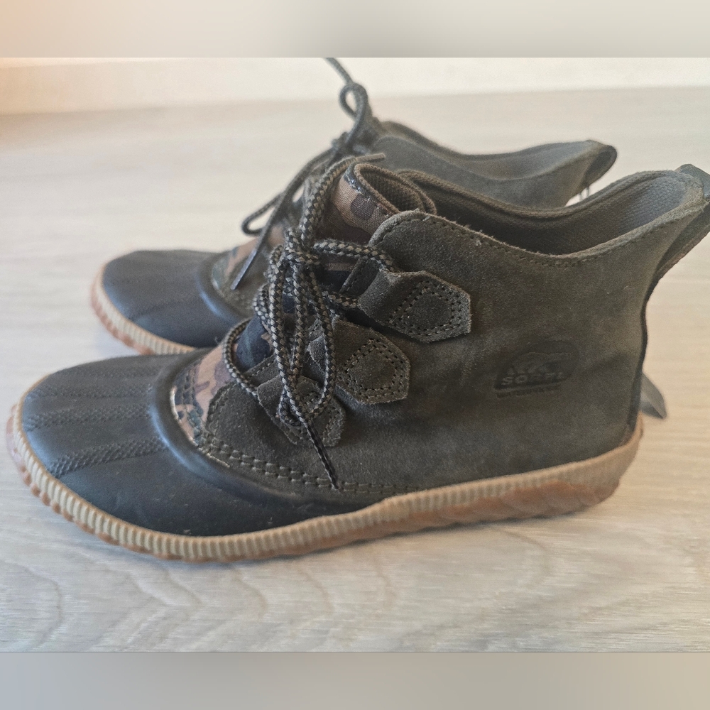 Sorel Booties - Picture 6 of 7